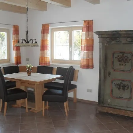 Bio-bergbauernhof Moeslhof شقة *