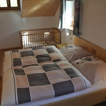 شقة Bio-bergbauernhof Moeslhof